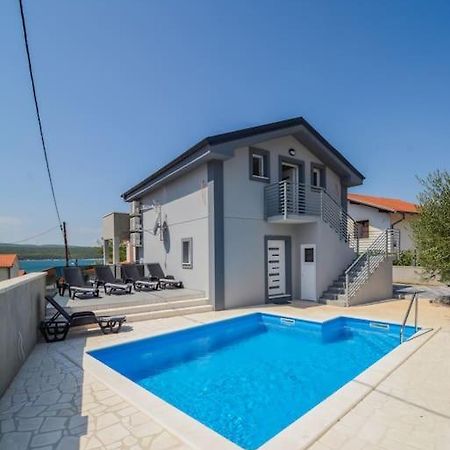 Villa With Amazing View And A Private Pool, Susnjar 1 Krusevo  Luaran gambar